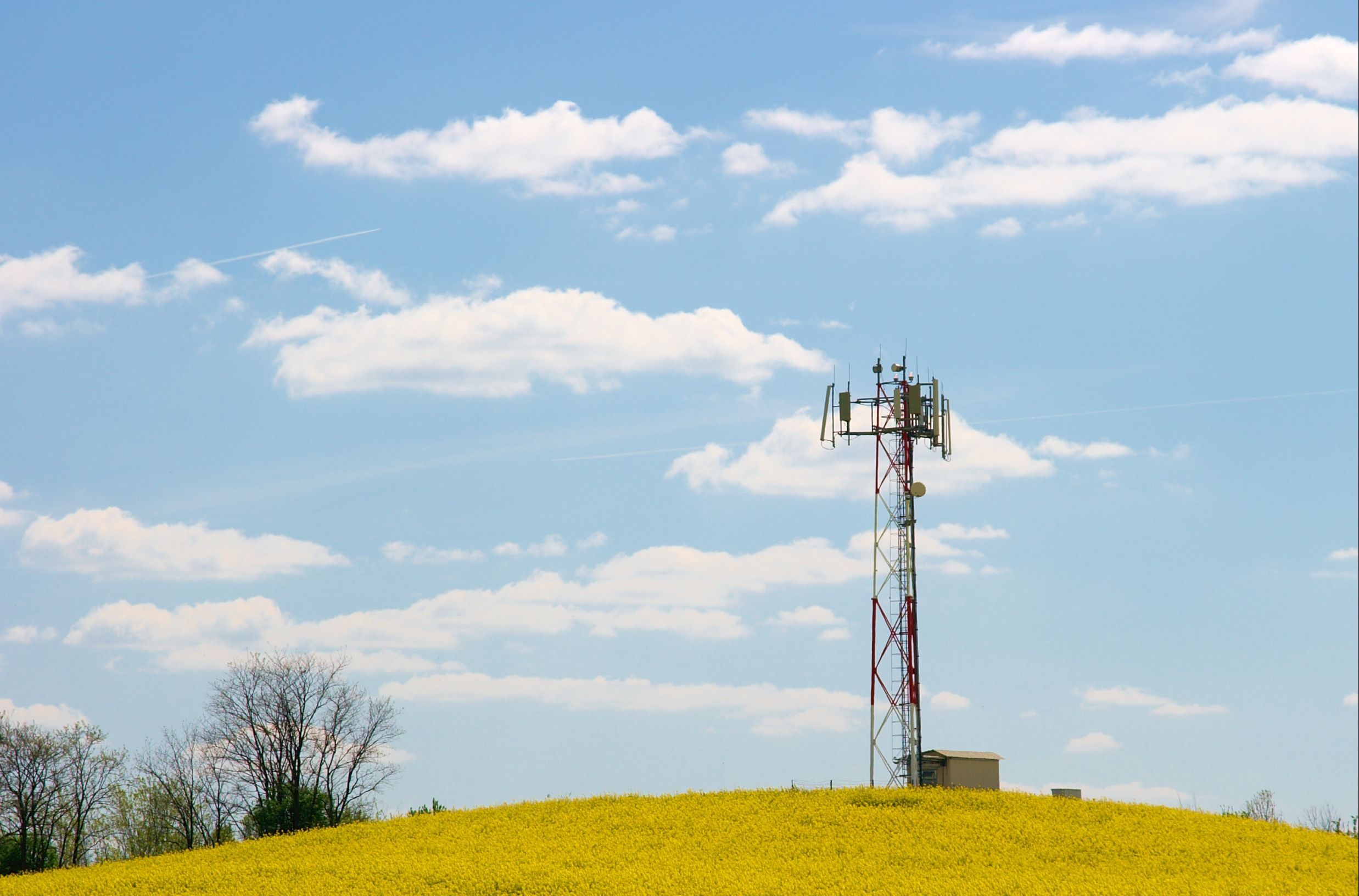 Allowing A Cell Tower On Your Land — What You Give Up Versus What You Gain
